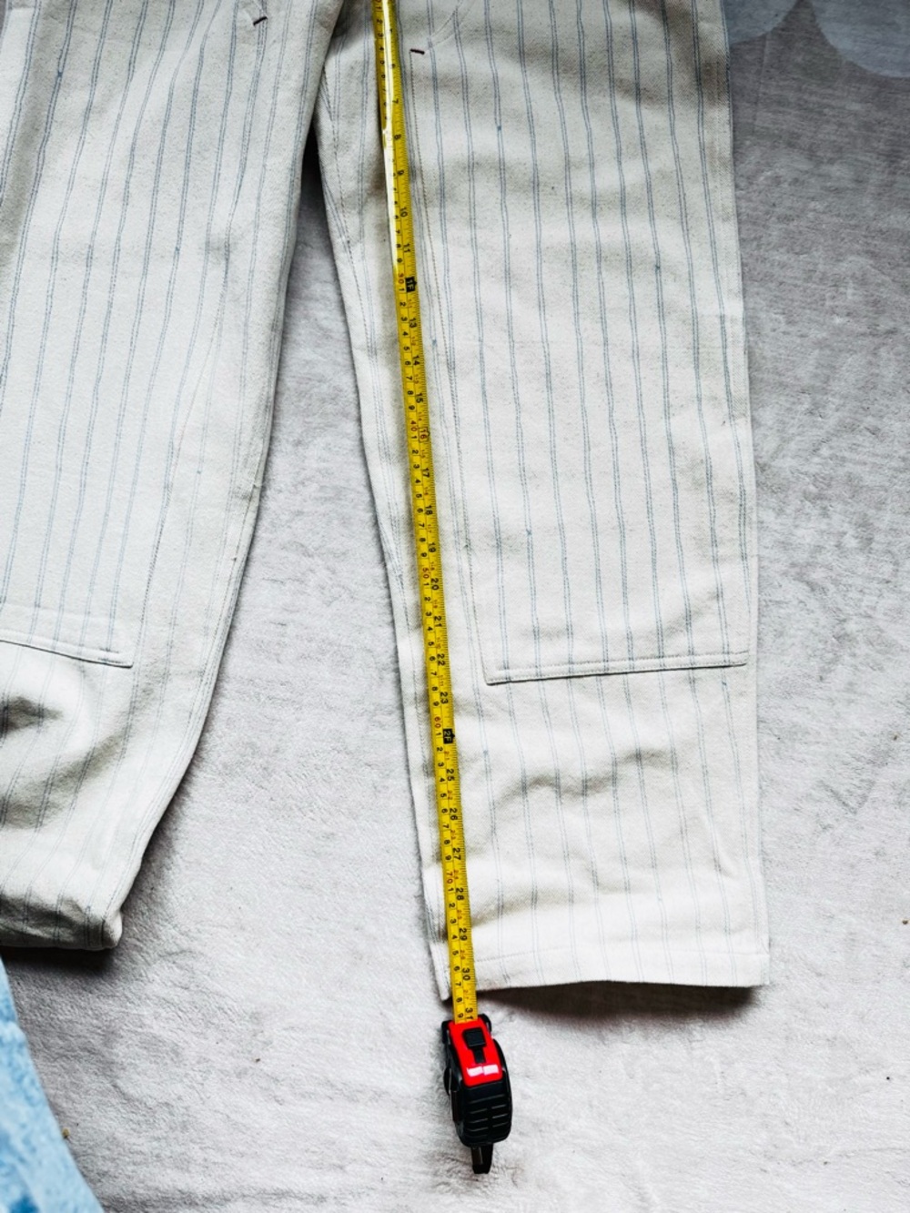 Dior Cream Pants with Blue Pinstripes and Branded Button - Picture 14 of 14